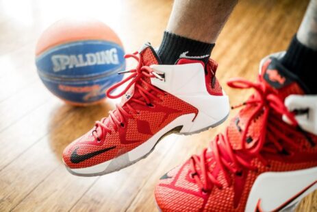 difference between basketball shoes and volleyball shoes